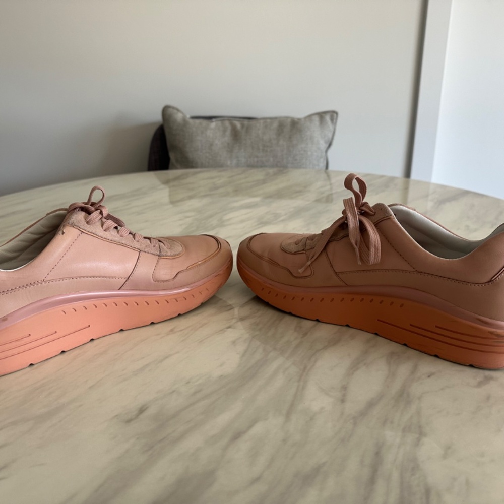 Stuart Weitzman Jaqi Leather Sneakers Size 10 - Picture 6 of 13